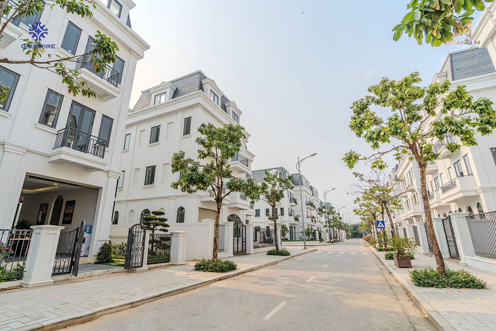 Hình ảnh thực tế dự án biệt thự Solasta Mansion Dương Nội vào tháng 4 năm 2024.