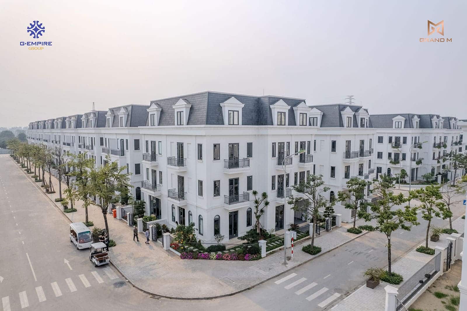 Hình ảnh thực tế dự án biệt thự Solasta Mansion Dương Nội vào tháng 4 năm 2024.